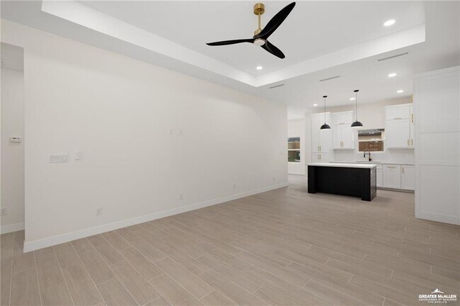 Building Photo - 20 La Laguna Rd