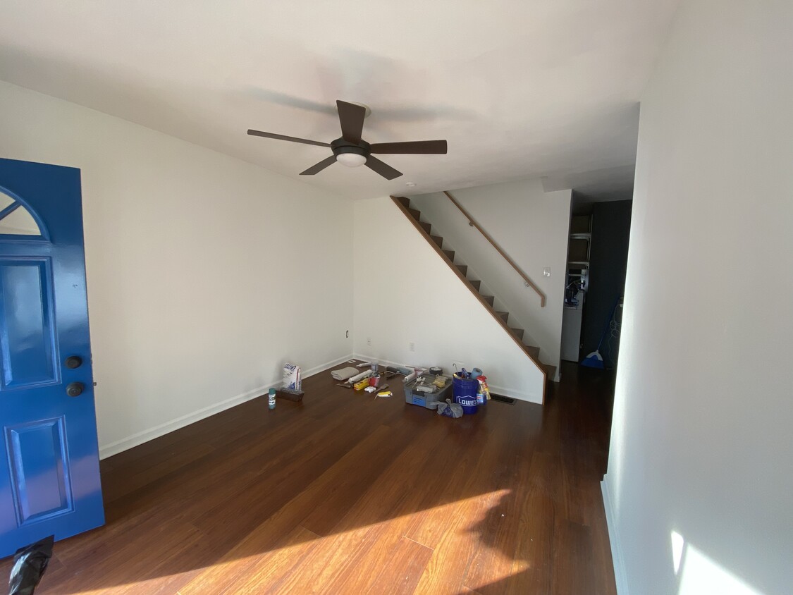 Modern stair featured in living room - 124 S 24th St