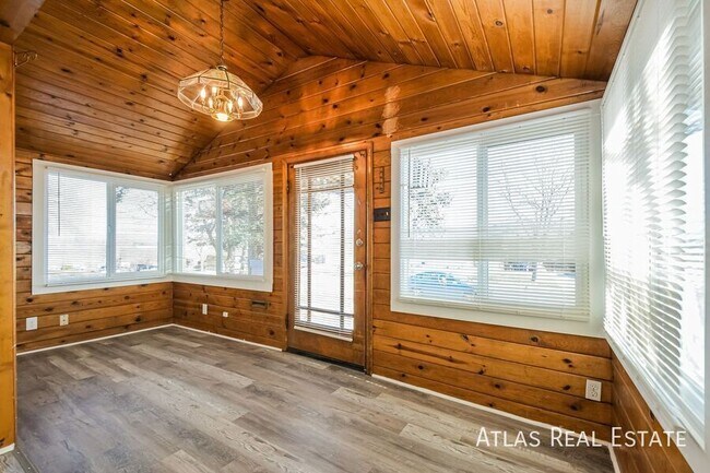 Foto del edificio - 657 Irving St