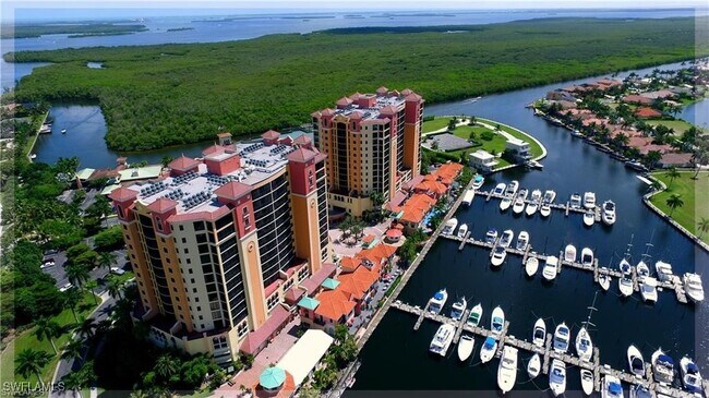 Foto del edificio - 5793 Cape Harbour Dr