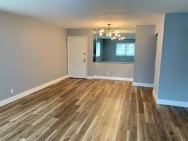 Foto del edificio - 119 NE 19th Ct