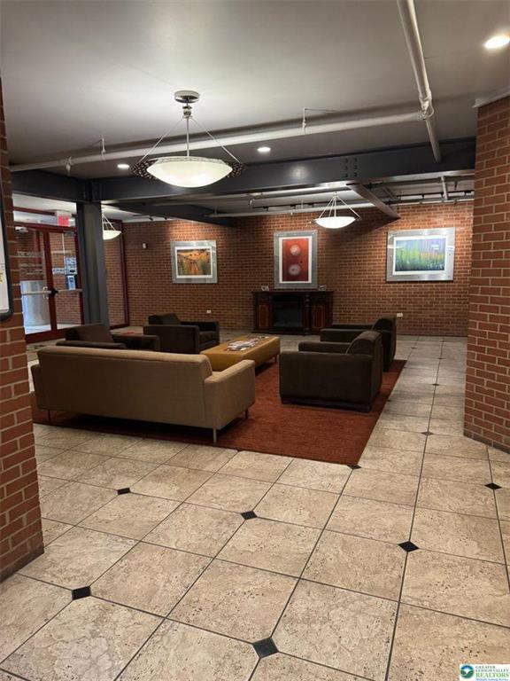 Foto del edificio - 11 W 2nd St