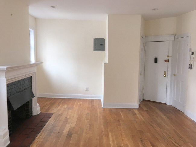 Building Photo - 163 E 36th St