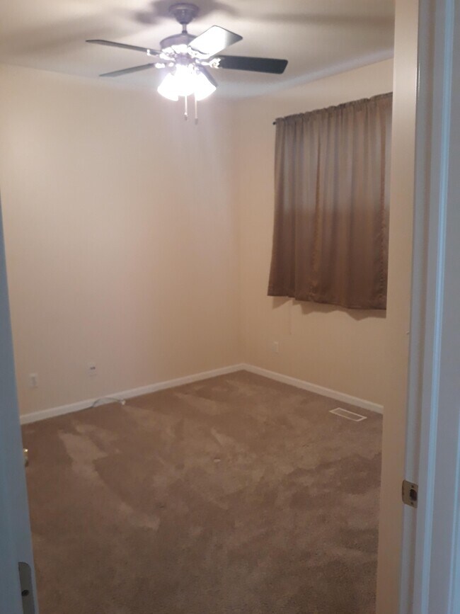 Foto del edificio - 1123 Auburn Meadow Ln