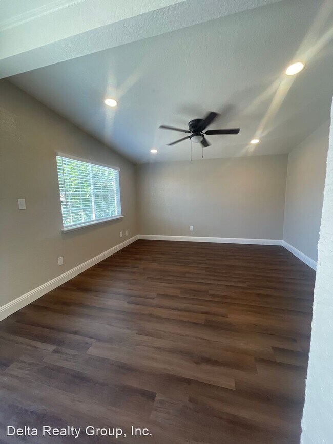 Foto del edificio - 3 br, 2 bath House - Vermont Street_1700