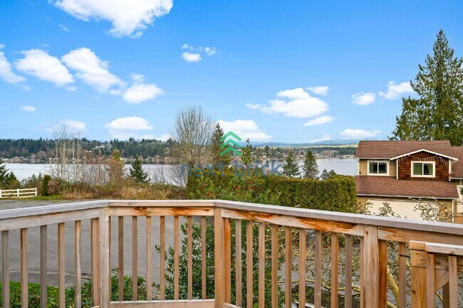 Foto del edificio - 4 BED & 3 BATH SINGLE FAMILY HOUSE FOR RENT
