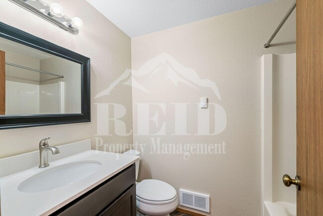 Photo - Water view 4 plex close to Silverdale and ... Apartment