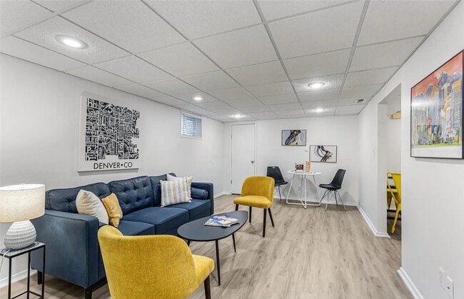 Sala de estar - 3435 Lowell Blvd