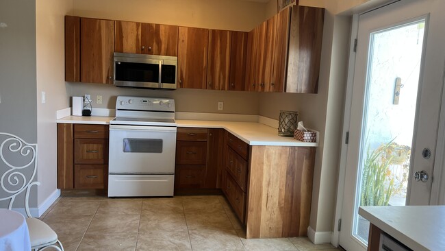 Foto del edificio - 3347 Lighthouse Point Ln