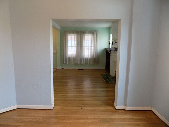 Foto del edificio - 3621 Childs St