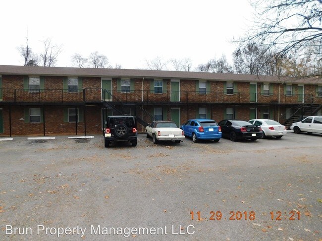 Building Photo - 532 E Red Bud Rd