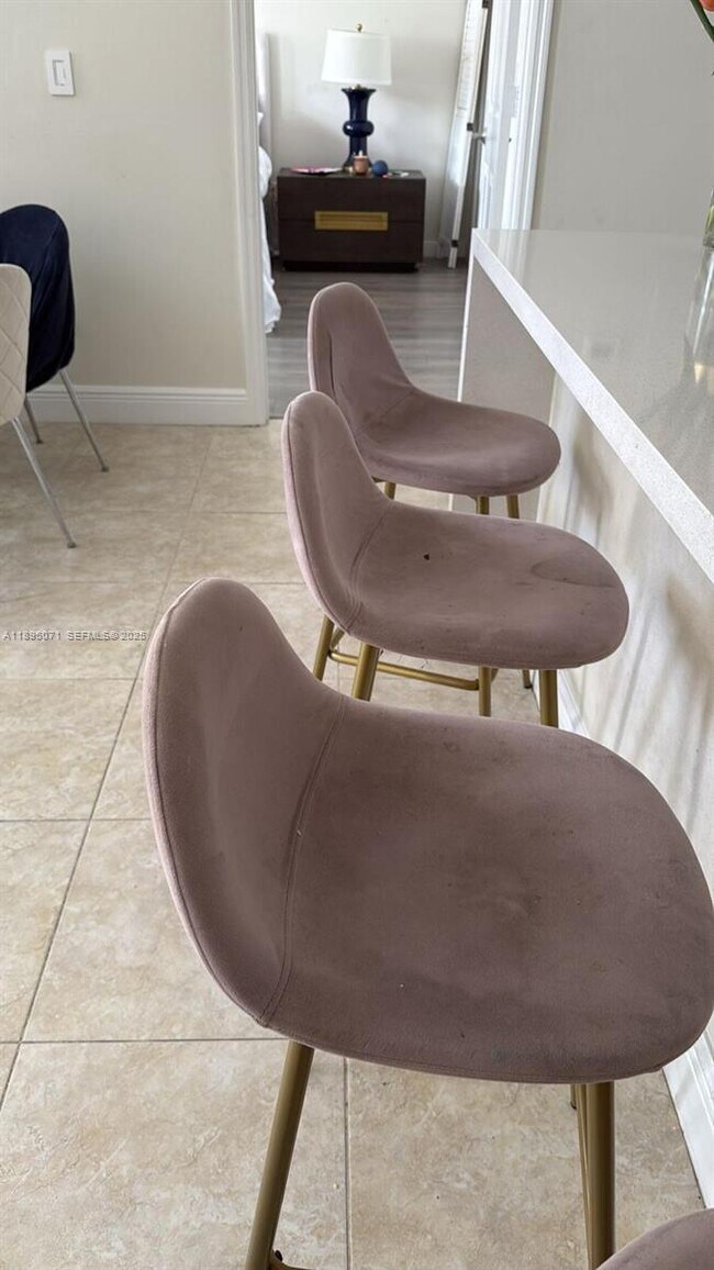 Building Photo - 3145 NE 184th St