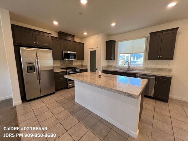 Foto del edificio - Yorba Linda 3 Bedroom Condo