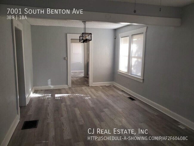 Foto del edificio - 7001 S Benton Ave