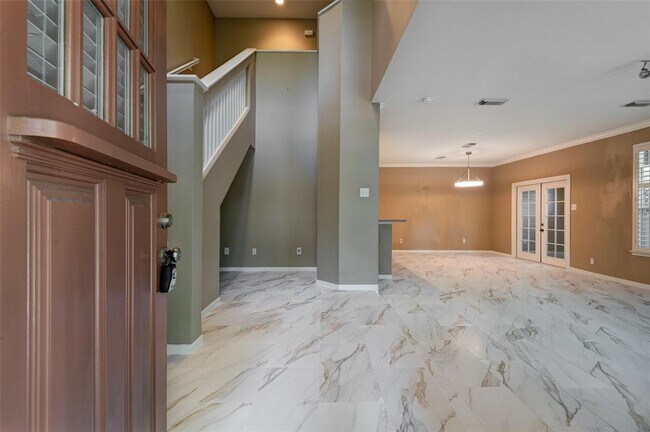 Foto del edificio - 65 Woodlily Pl