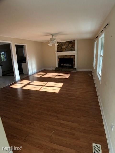 Building Photo - 3 br, 2 bath House - 3914 Ebenezer Road