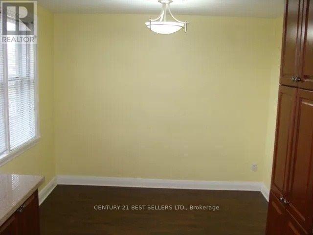 Building Photo - 64 Glenview Dr