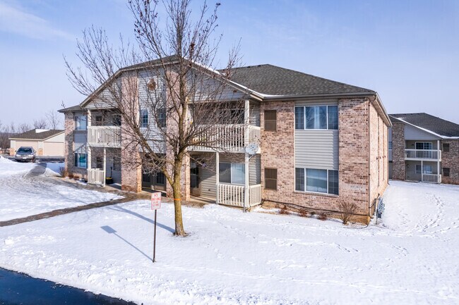 Foto del edificio - Lake Ridge Condominium