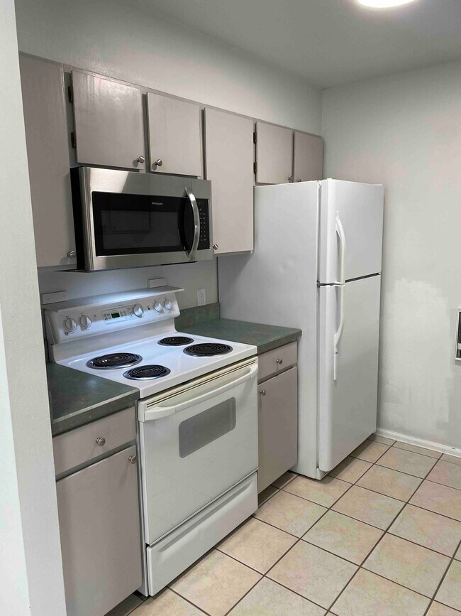 Foto del edificio - 2024 Goss St