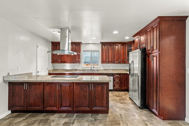 Building Photo - 761 San Carlos Ave