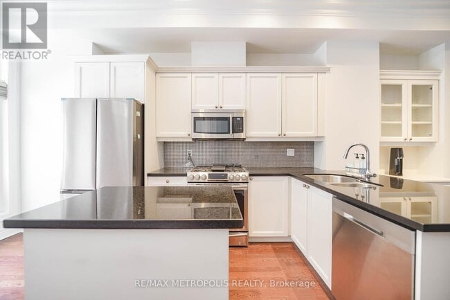 Building Photo - 14 Luscombe Ln