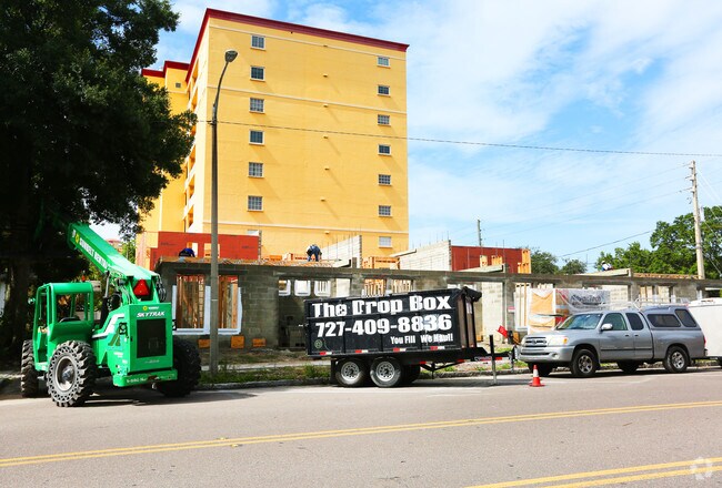 Building Photo - Tuxedo Townhomes