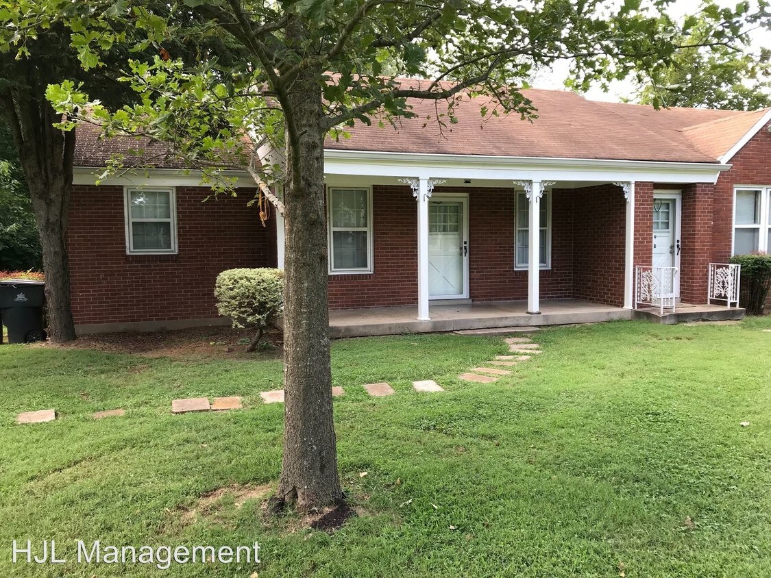 Primary Photo - 104 Spring Valley Rd