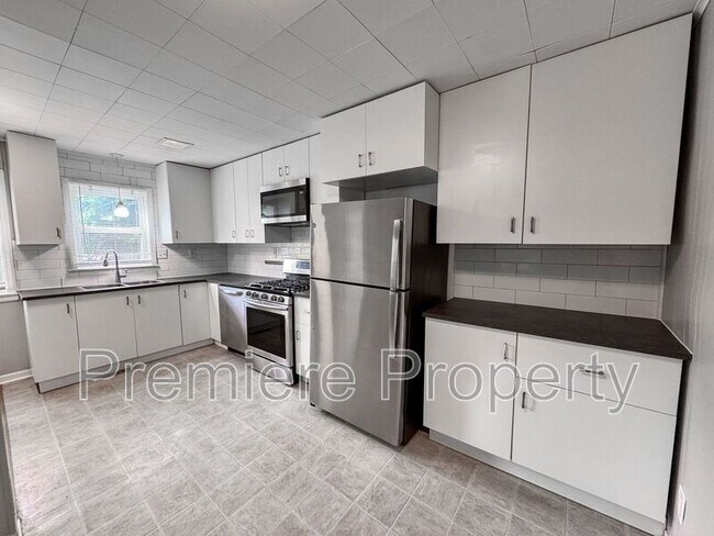 Foto del edificio - 7740 Oak St