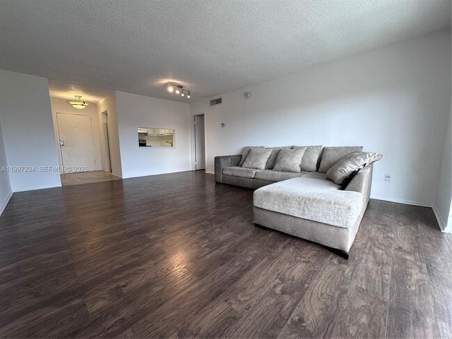 Foto del edificio - 4848 NW 24th Ct