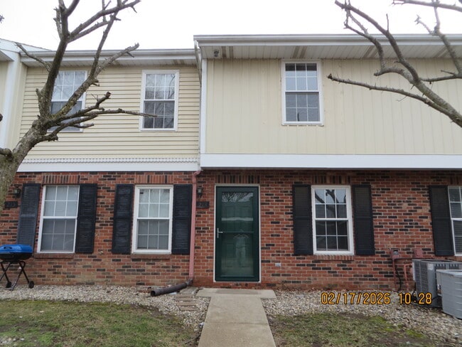 Building Photo - 700 High St