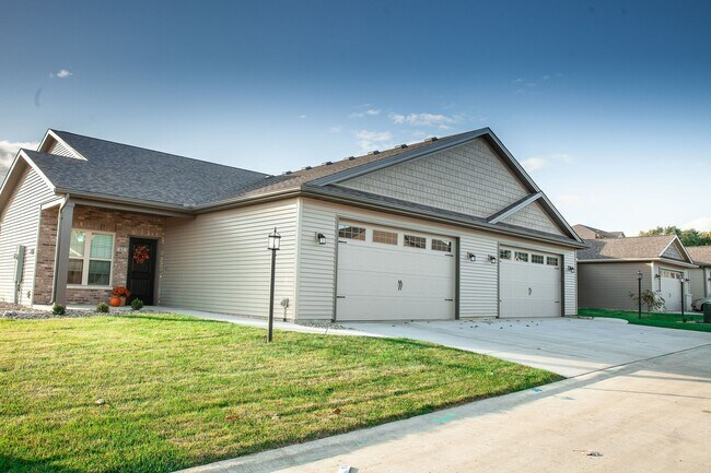Building Photo - 34 Conery Cir