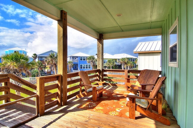 Foto del edificio - 395 Paradise Pointe Dr