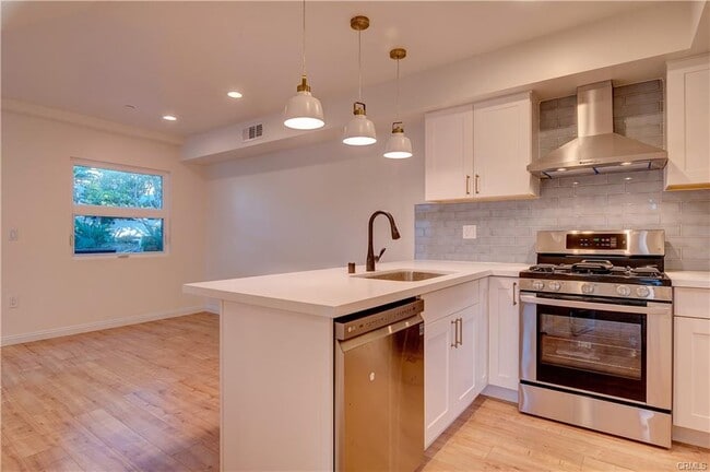 Foto del edificio - 1048 Maple St