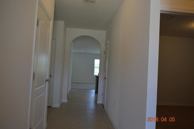 Building Photo - 4206 Roberta Dr