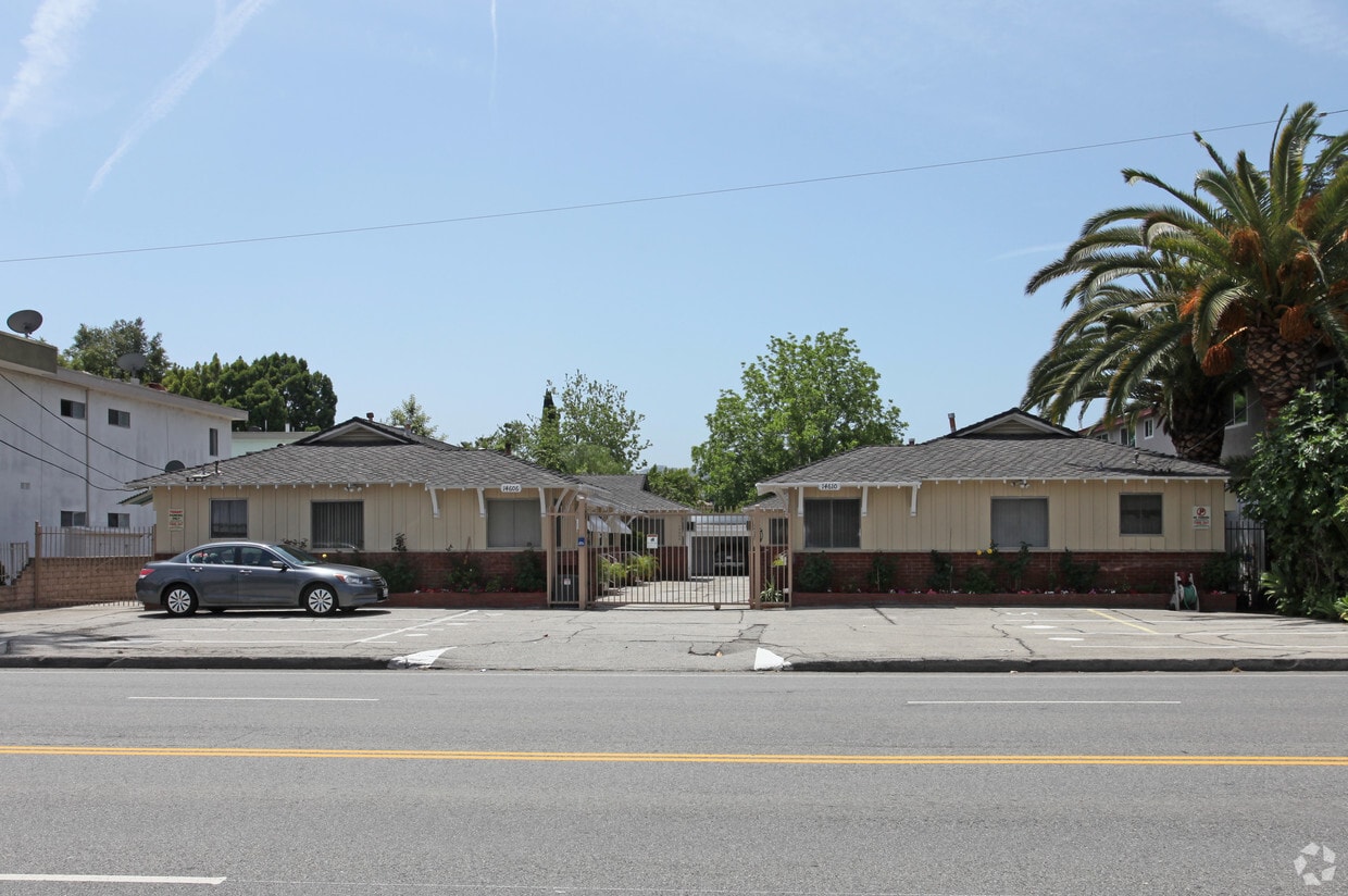 14606 Magnolia Blvd, Sherman Oaks, CA 91403 Apartments in Sherman