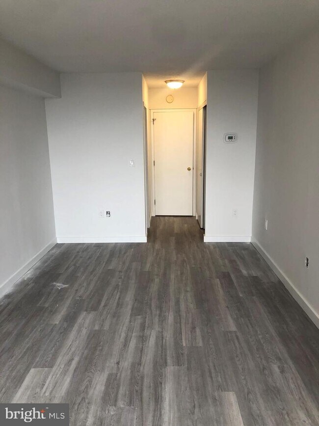 Foto del edificio - 233 S 6th St
