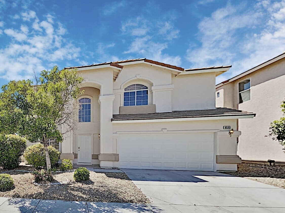 Primary Photo - 8533 Honey Vine Ave