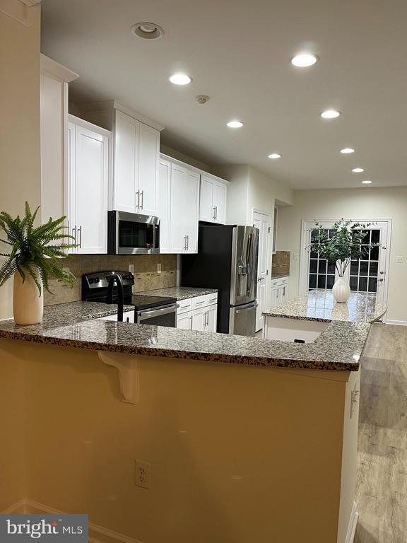 Building Photo - 43 Norwood Dr