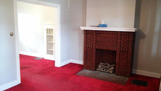 Foto del edificio - 6914 Churchland St