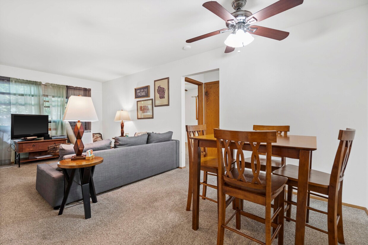 Foto principal - 1236 N 116th St