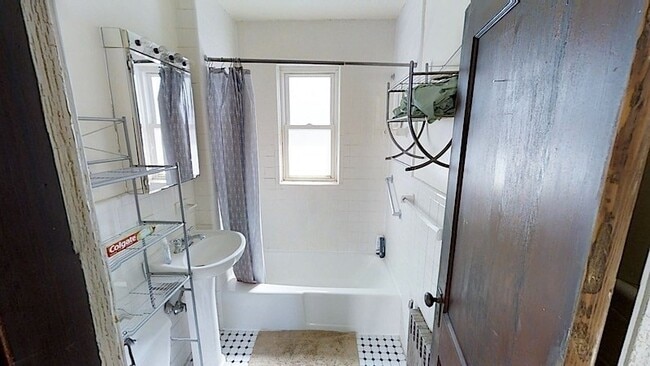 Building Photo - 243 Summer St