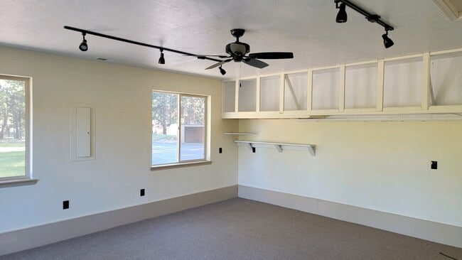 Bonus/rec room - 19656 Buck Canyon Rd