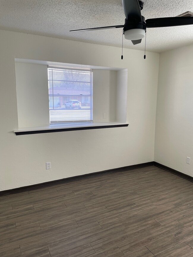 Building Photo - 1113 Berwyck Dr