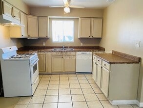 Building Photo - 841 W San Gabriel Ave