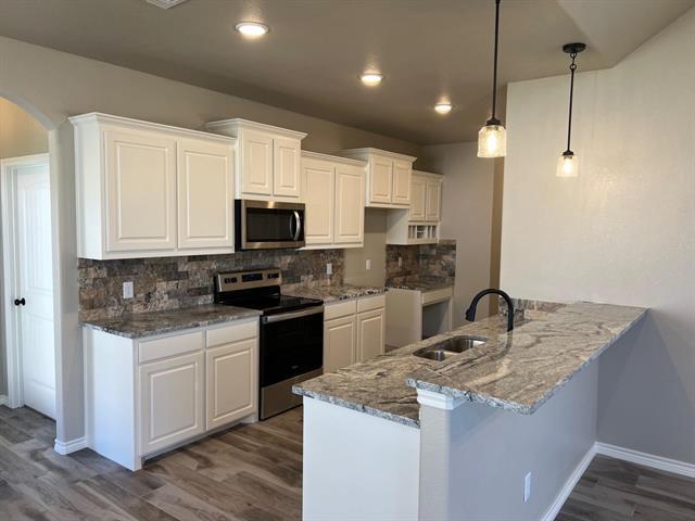 Building Photo - 620 Violet Dr