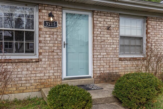 Foto del edificio - 3215 Aqueduct Dr