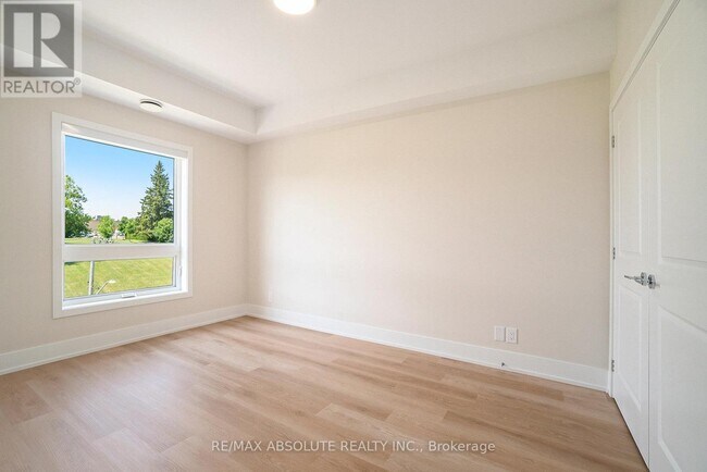 Photo du bâtiment - 12 Thomas St S