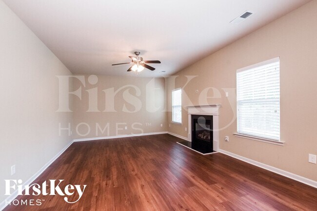 Building Photo - 9730 Loughlin Ln