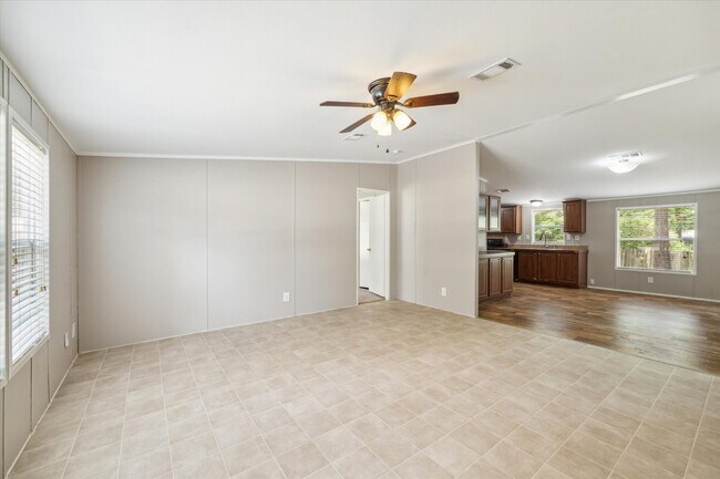 Foto del edificio - 29619 Midland St