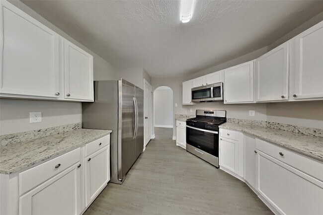 Foto del edificio - 11703 Sunny Stream Dr